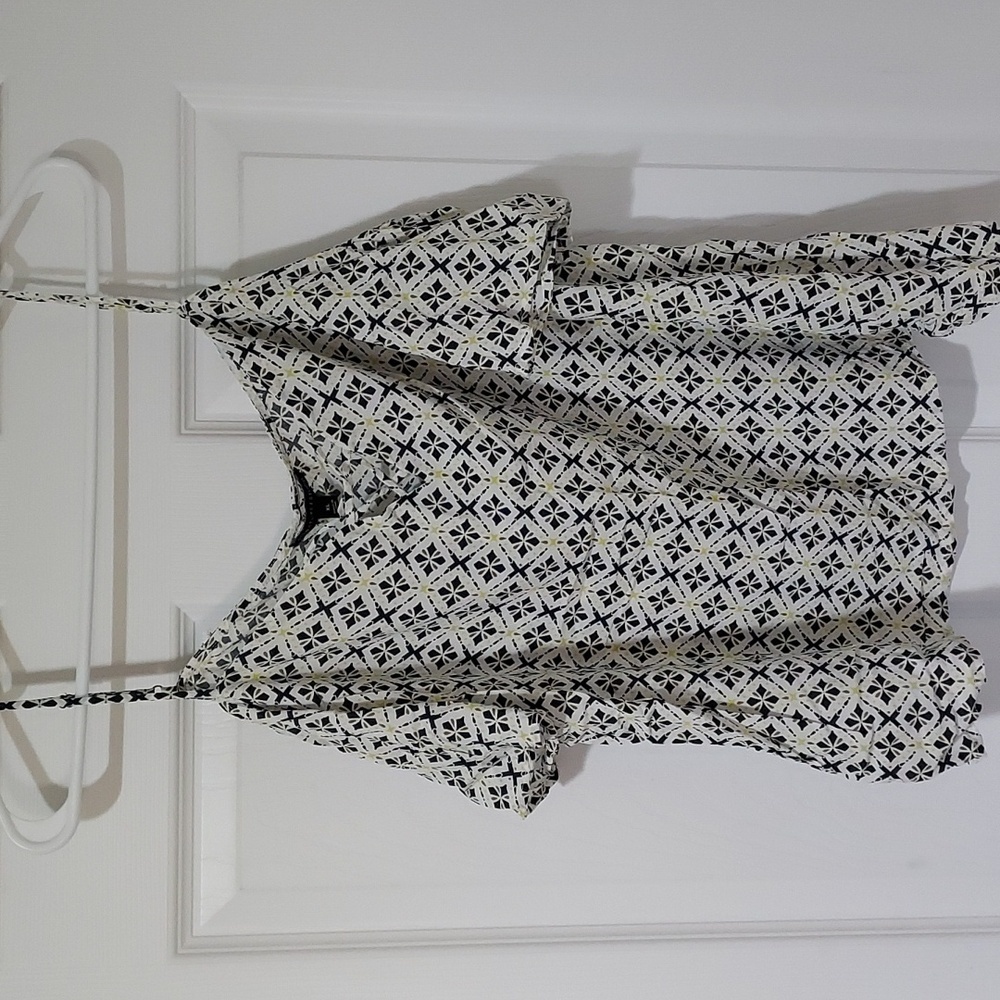 Signature Studio Cold Shoulder Top